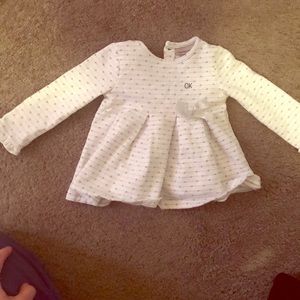 Calvin Klein gray w white polkadot flowy shirt